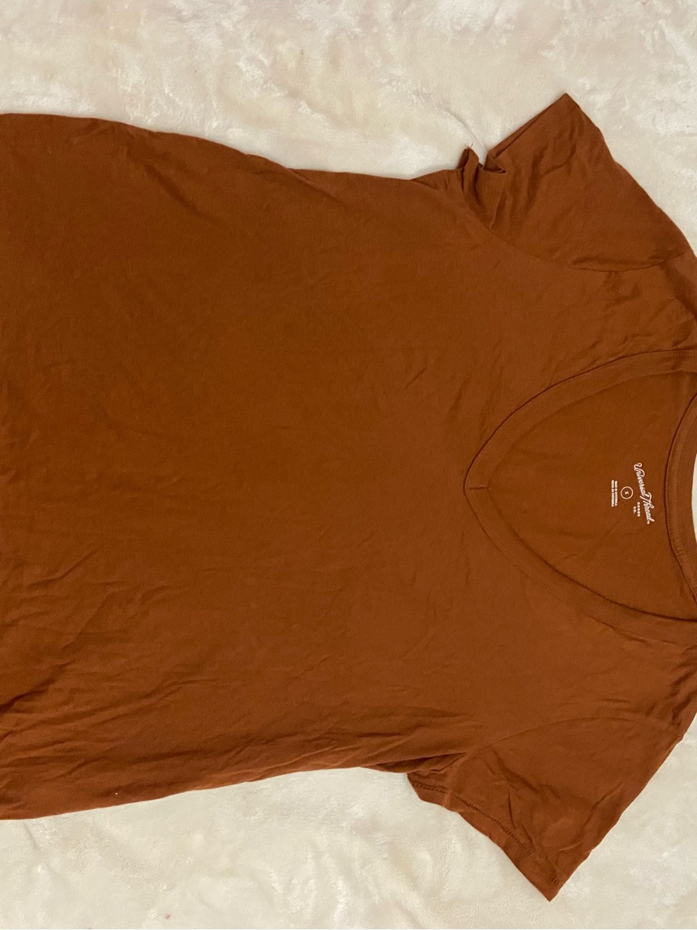 Universal Thread womens V-Neck T-Shirt in Rust
